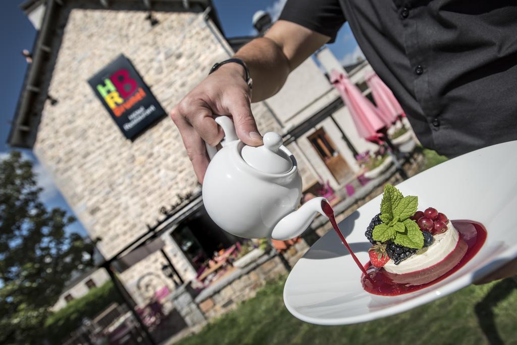 Hotel Le Rocher Blanc Albaret-Sainte-Marie Esterno foto