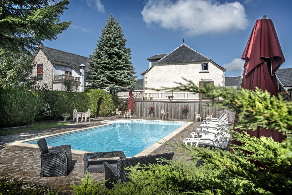 Hotel Le Rocher Blanc Albaret-Sainte-Marie Esterno foto