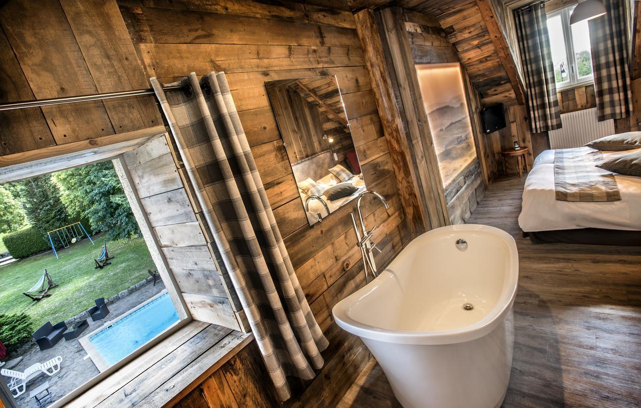 Hotel Le Rocher Blanc Albaret-Sainte-Marie Esterno foto