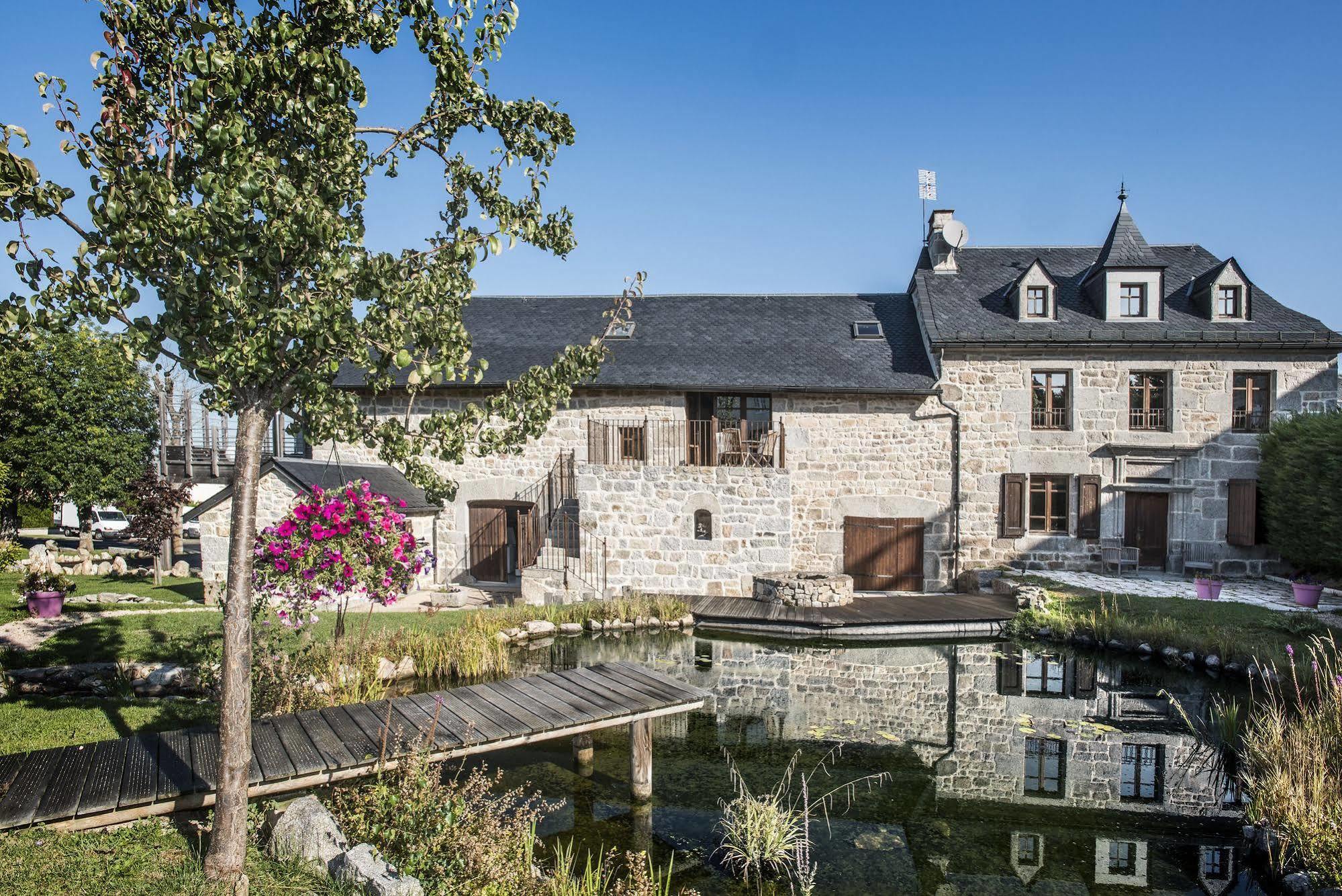 Hotel Le Rocher Blanc Albaret-Sainte-Marie Esterno foto
