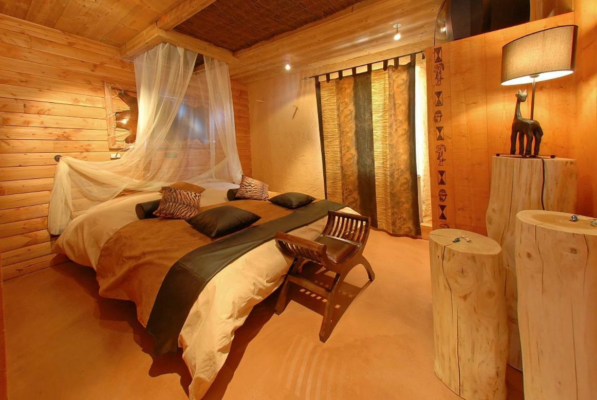 Hotel Le Rocher Blanc Albaret-Sainte-Marie Esterno foto
